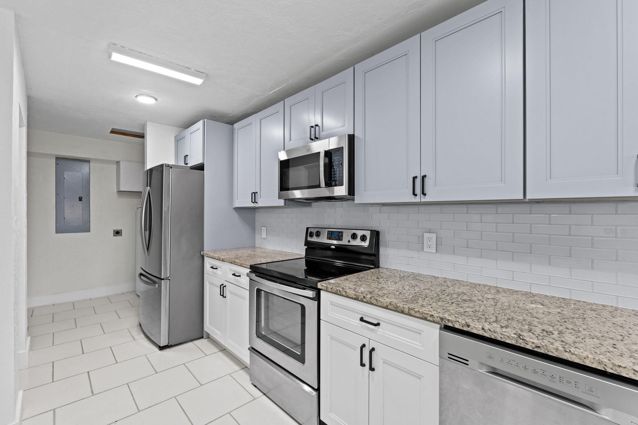 1823 SW 22nd St Fort Lauderdale, FL 33315