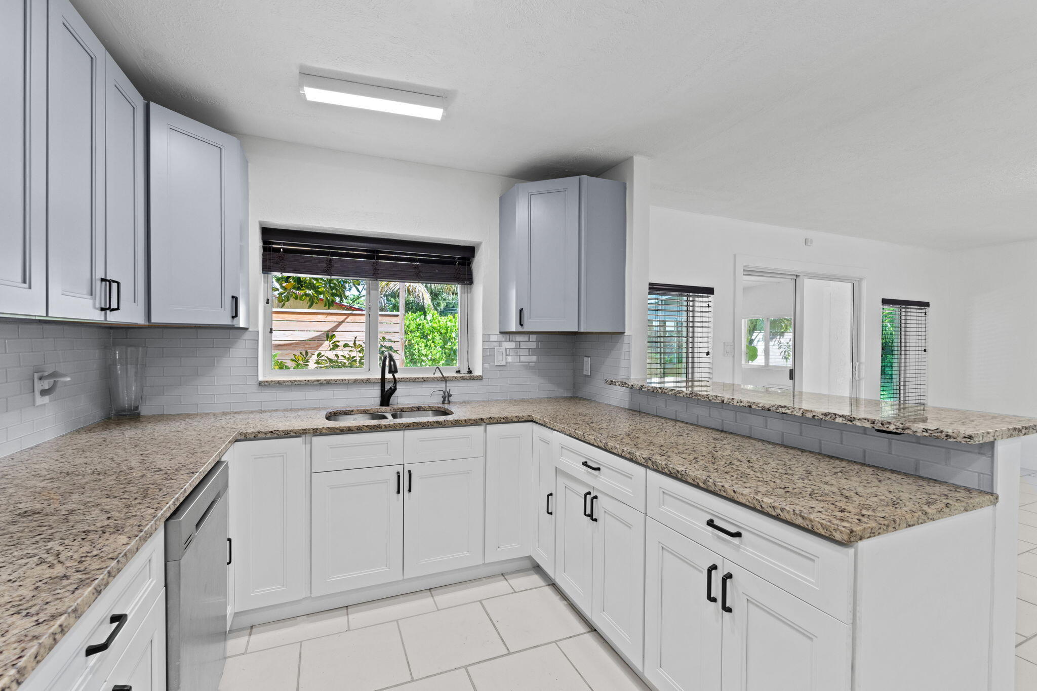 1823 SW 22nd St Fort Lauderdale, FL 33315