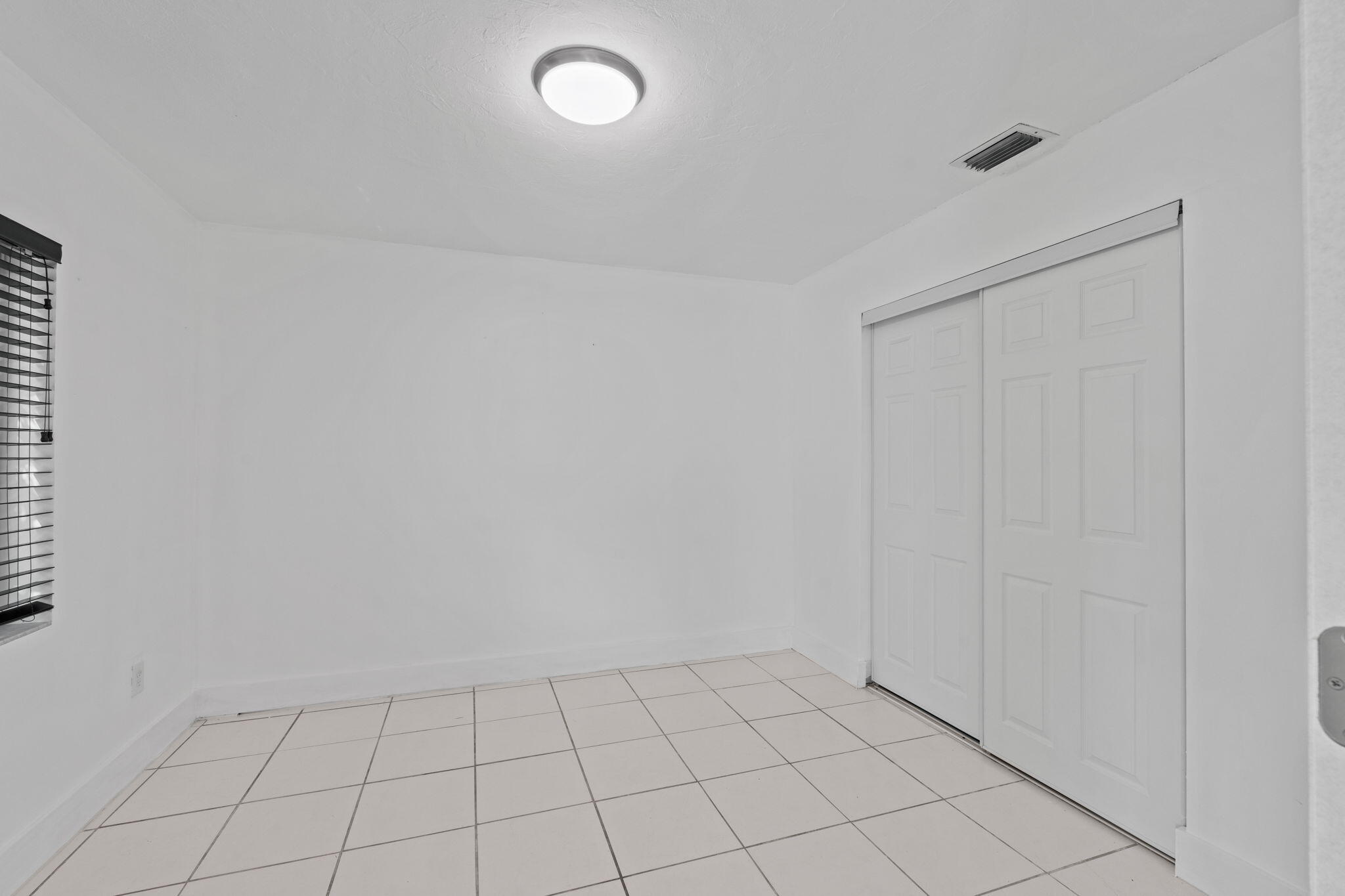 1823 SW 22nd St Fort Lauderdale, FL 33315