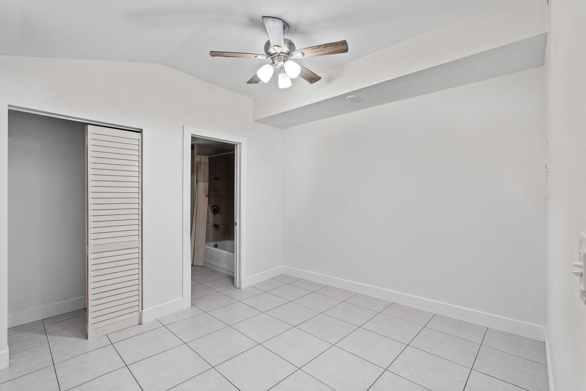 1823 SW 22nd St Fort Lauderdale, FL 33315