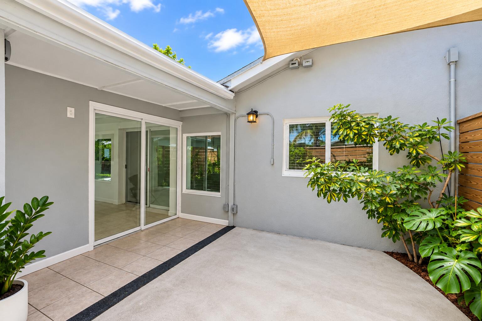 1823 SW 22nd St Fort Lauderdale, FL 33315