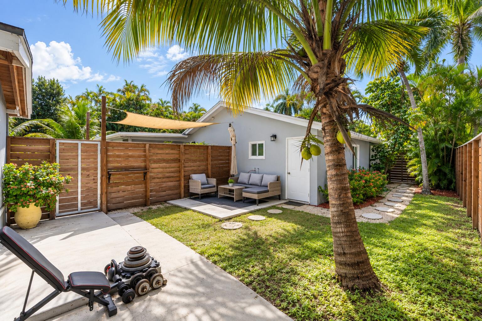 1823 SW 22nd St Fort Lauderdale, FL 33315