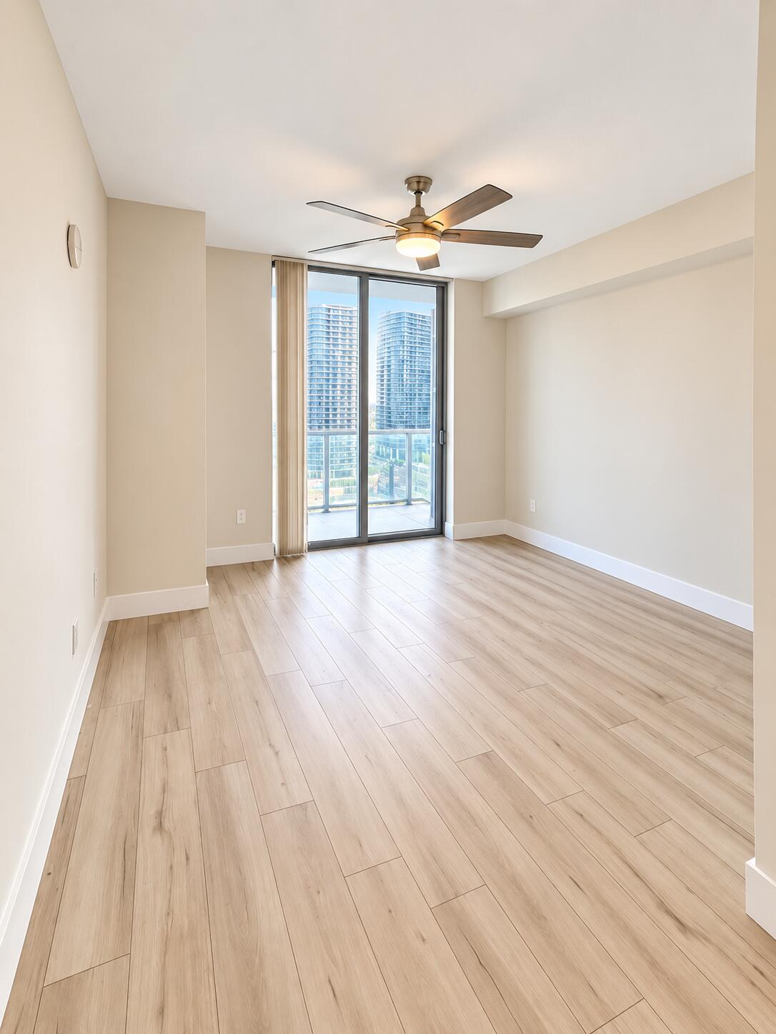 image Axis on Brickell North53