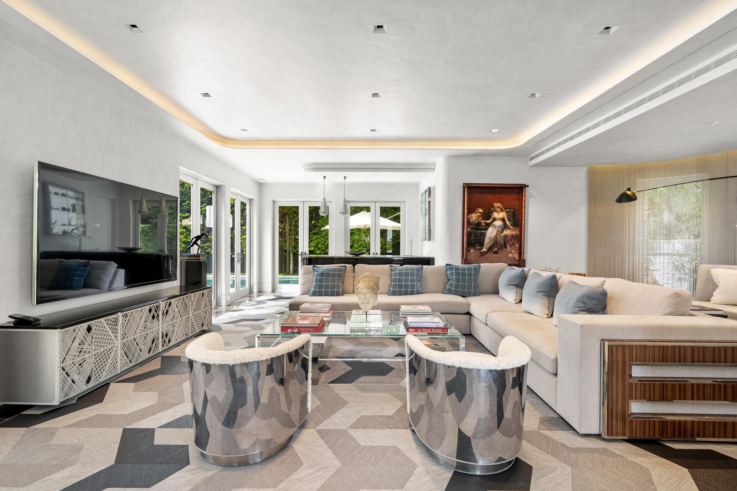2631 S Flagler Dr West Palm Beach, FL 33405