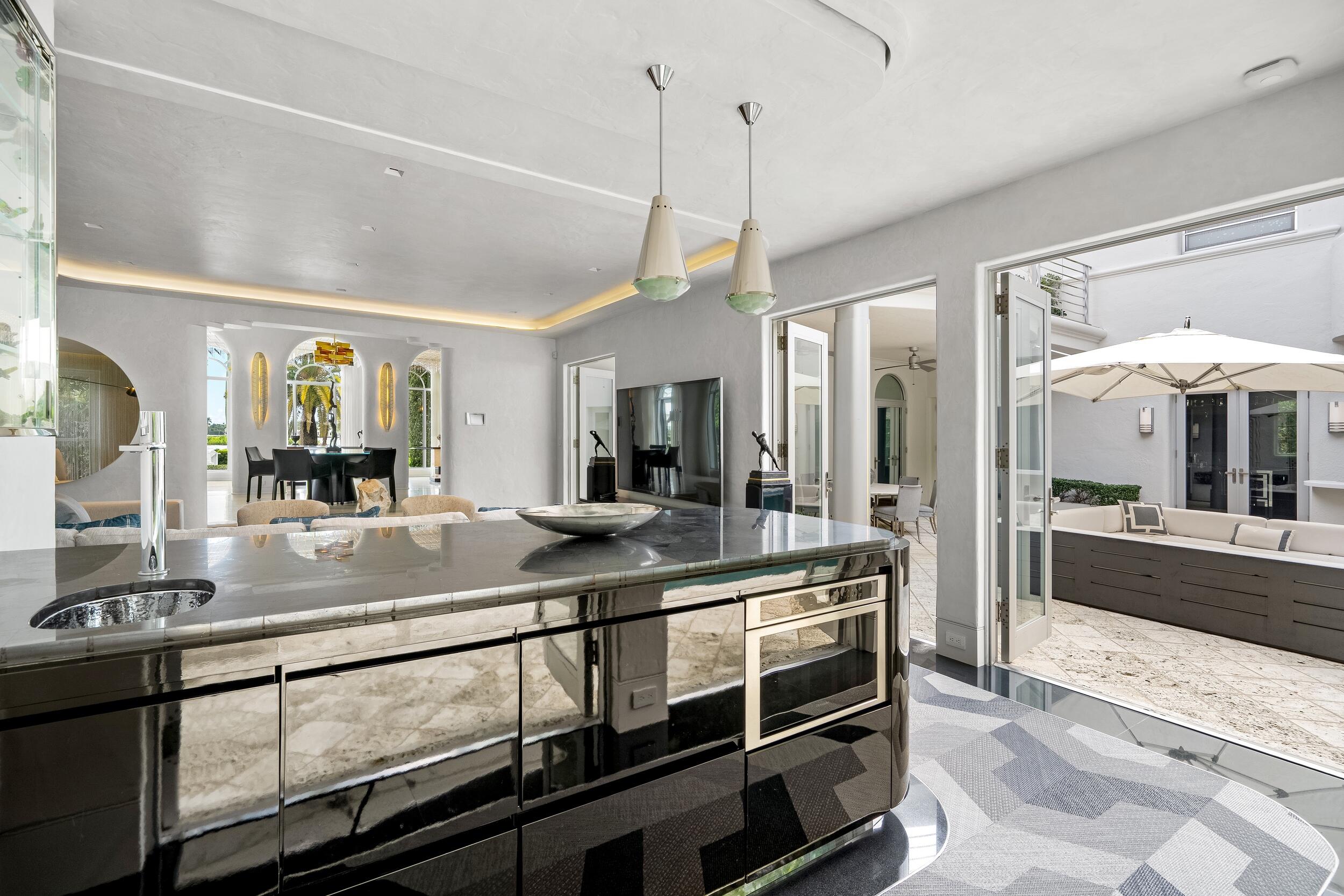 2631 S Flagler Dr West Palm Beach, FL 33405