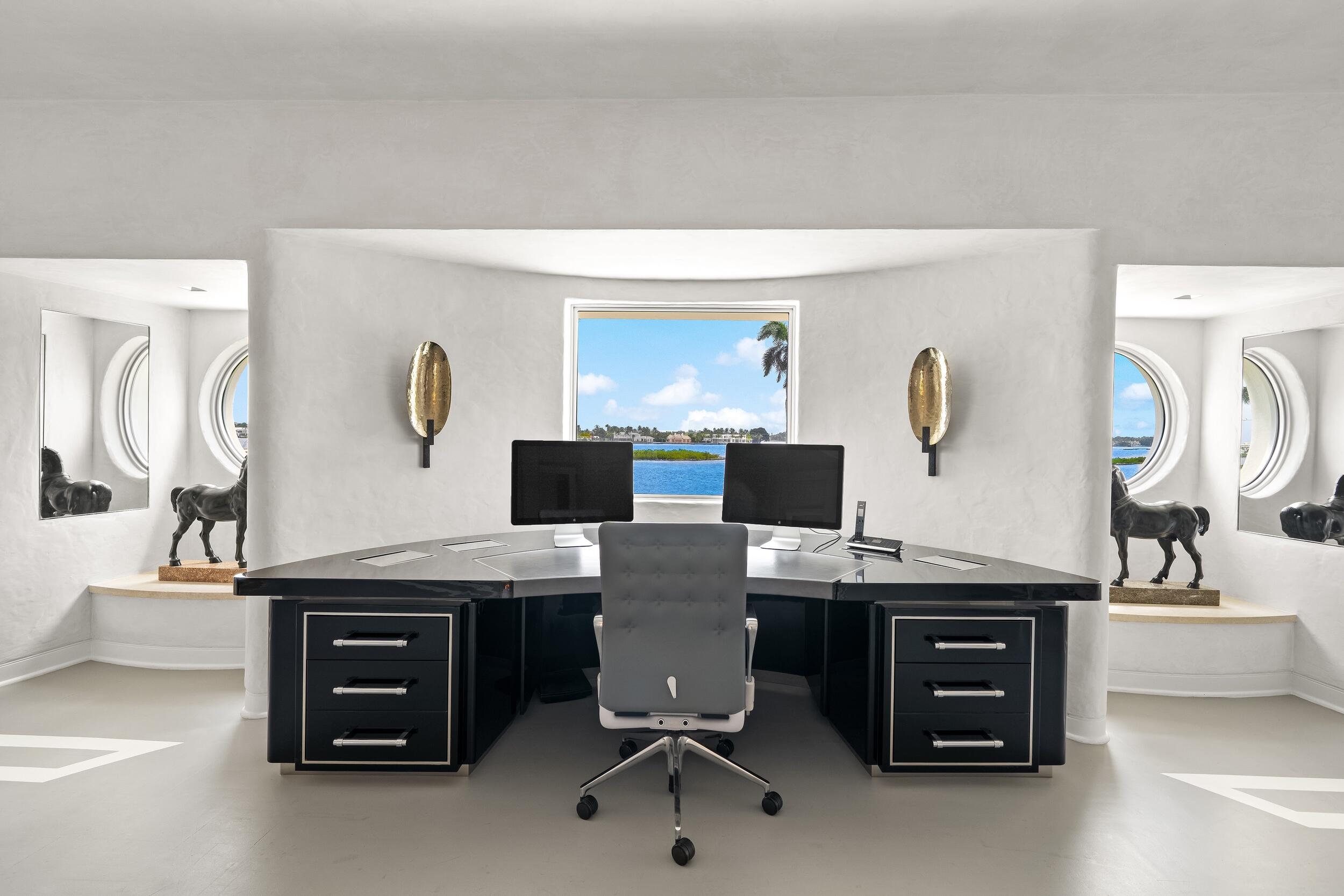 2631 S Flagler Dr West Palm Beach, FL 33405
