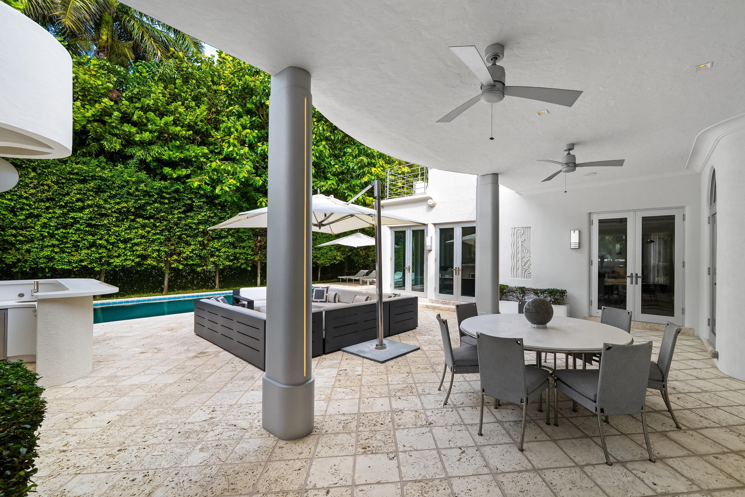 2631 S Flagler Dr West Palm Beach, FL 33405