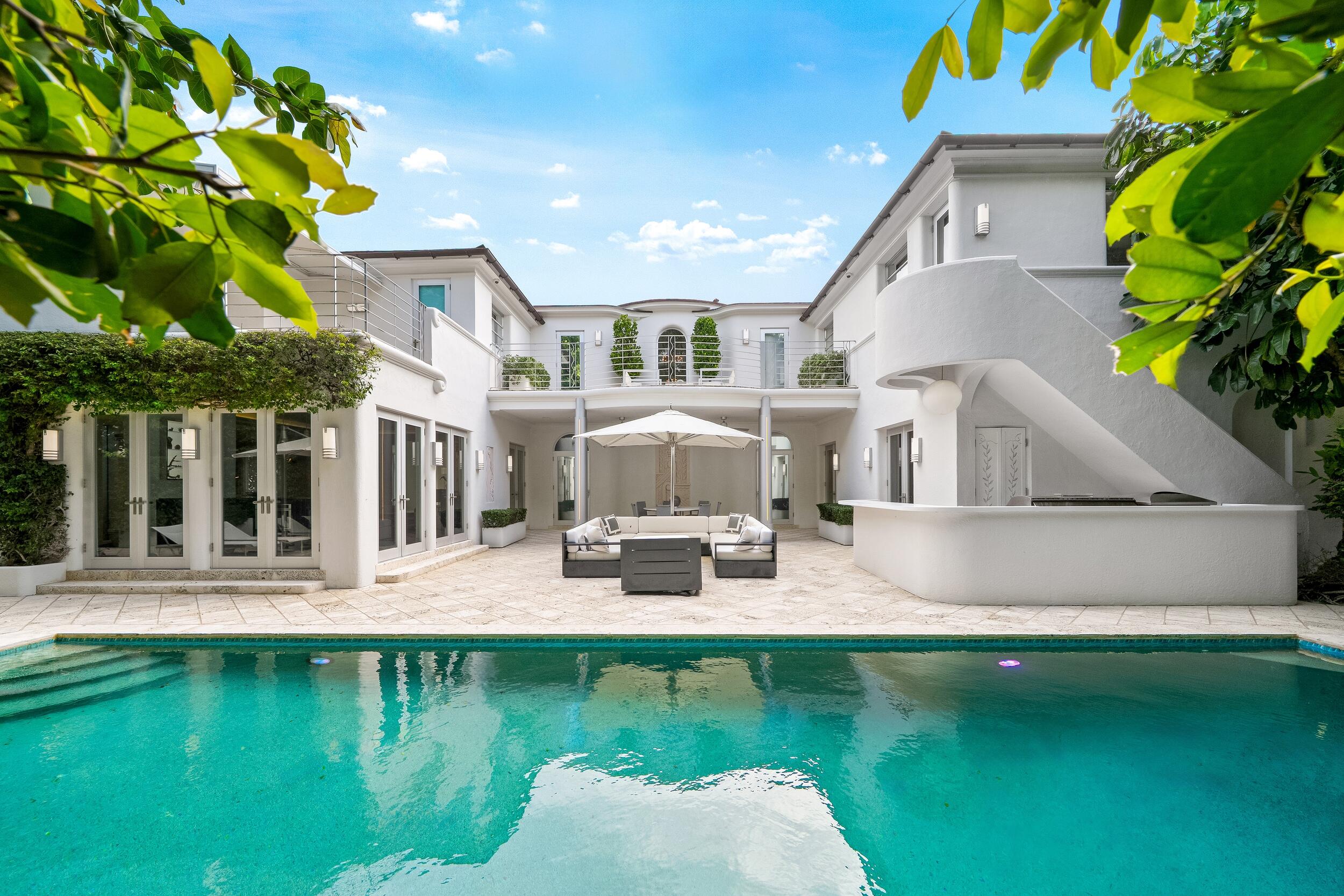 2631 S Flagler Dr West Palm Beach, FL 33405