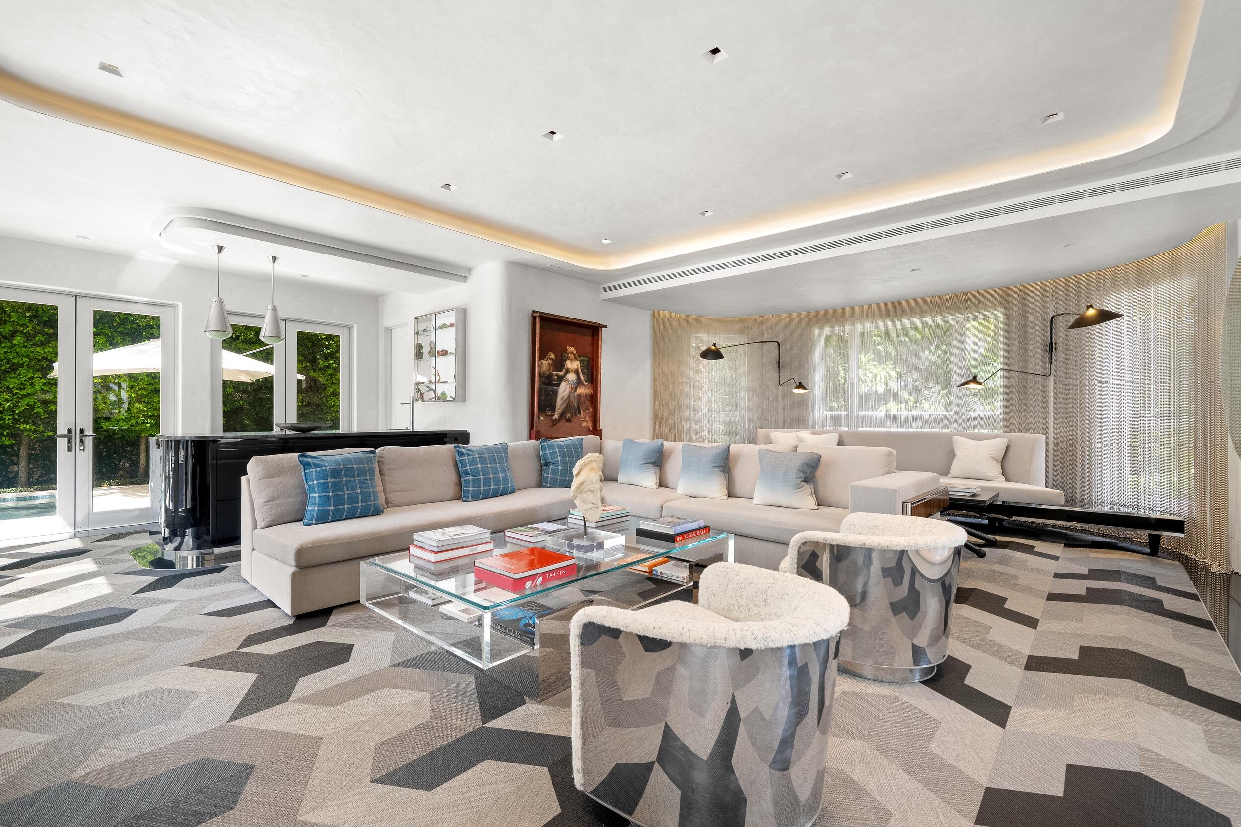 2631 S Flagler Dr West Palm Beach, FL 33405