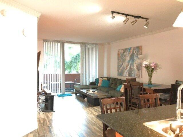 2000 N Bayshore Dr #308