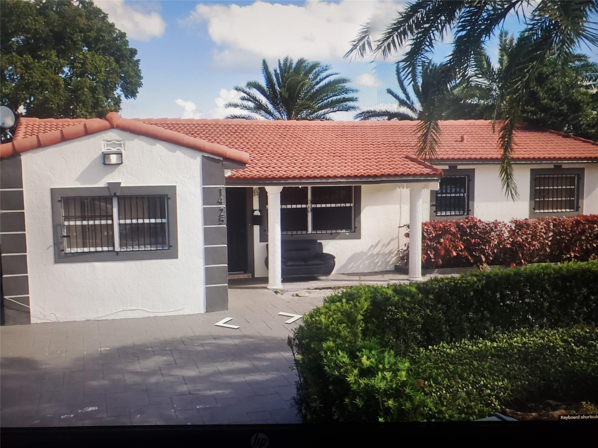 1425 S 25th Ave