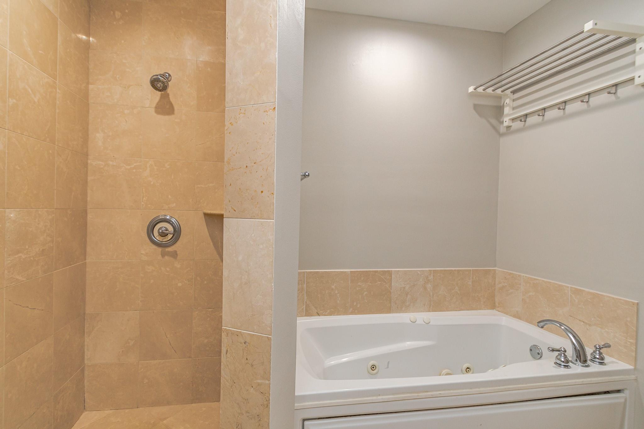 16101 Emerald Estates Dr #146 Weston, FL 33331