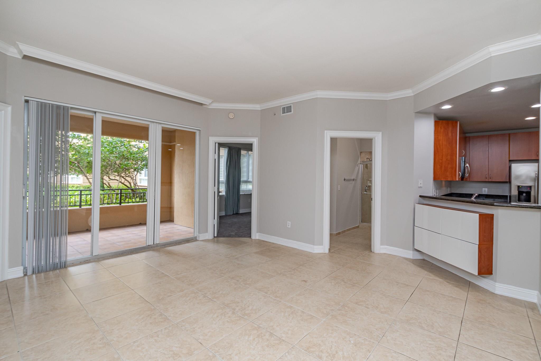 16101 Emerald Estates Dr #146 Weston, FL 33331