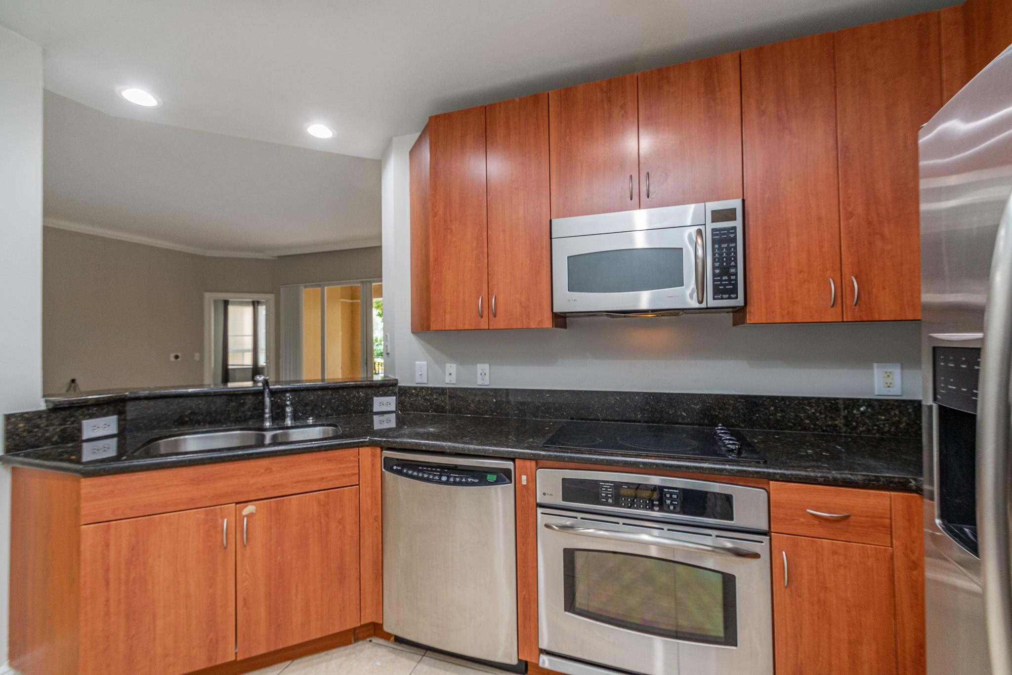 16101 Emerald Estates Dr #146 Weston, FL 33331