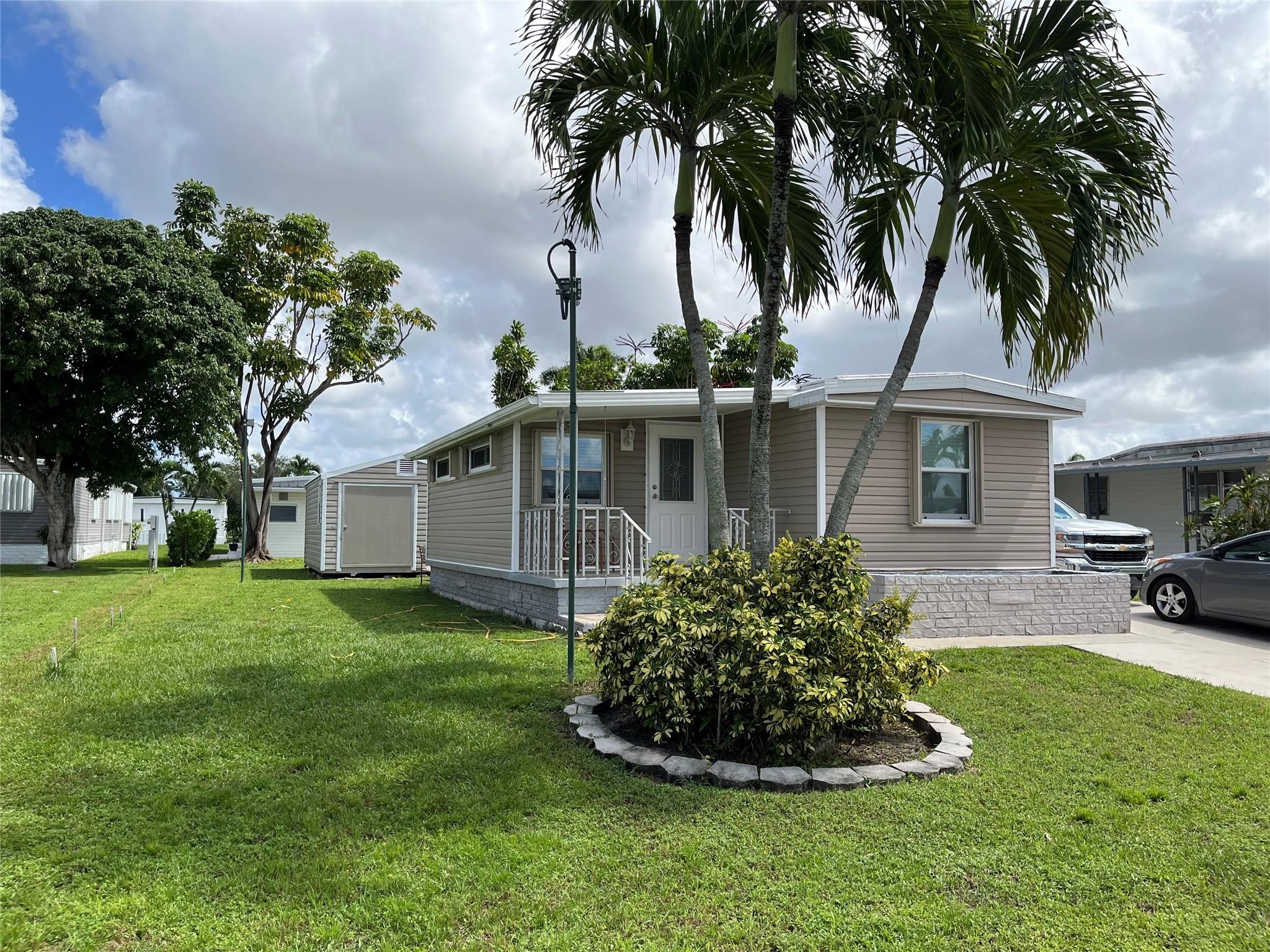 2228 SW 83rd Ter