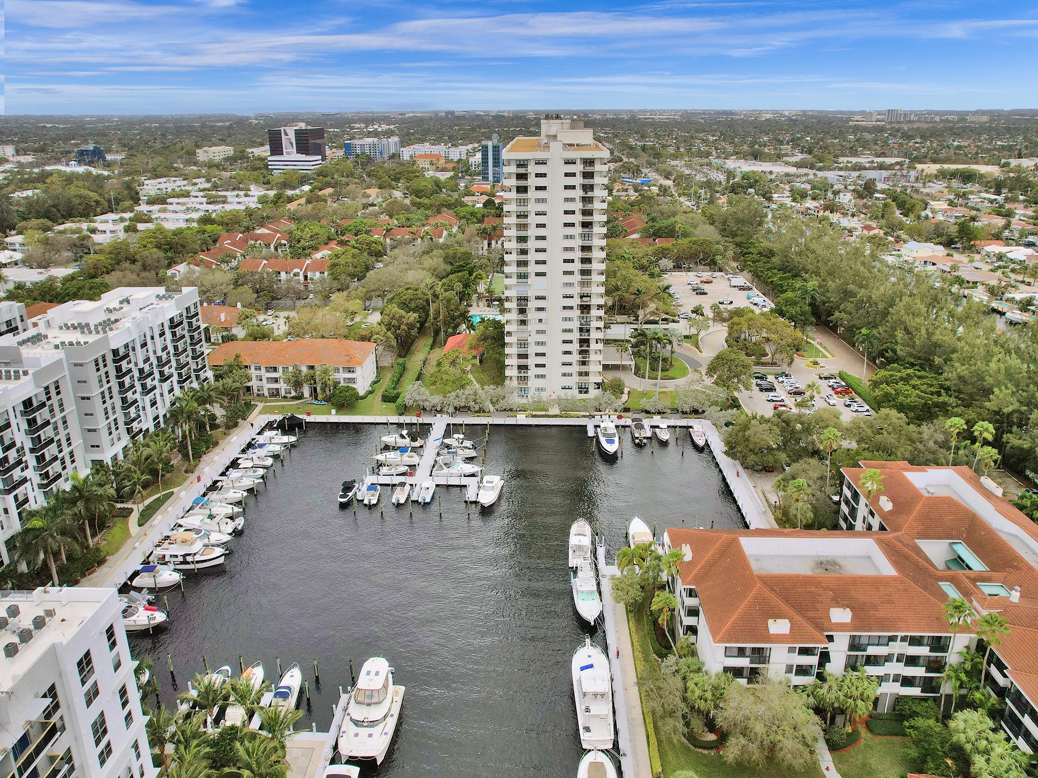 3200 Port Royale Dr #208