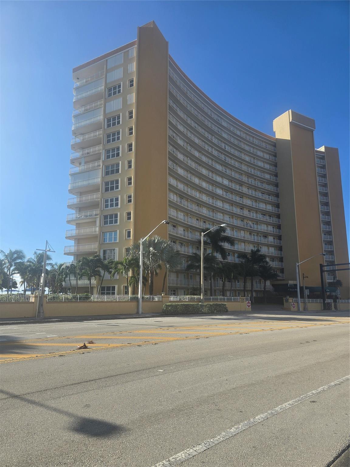 328 N Ocean Blvd