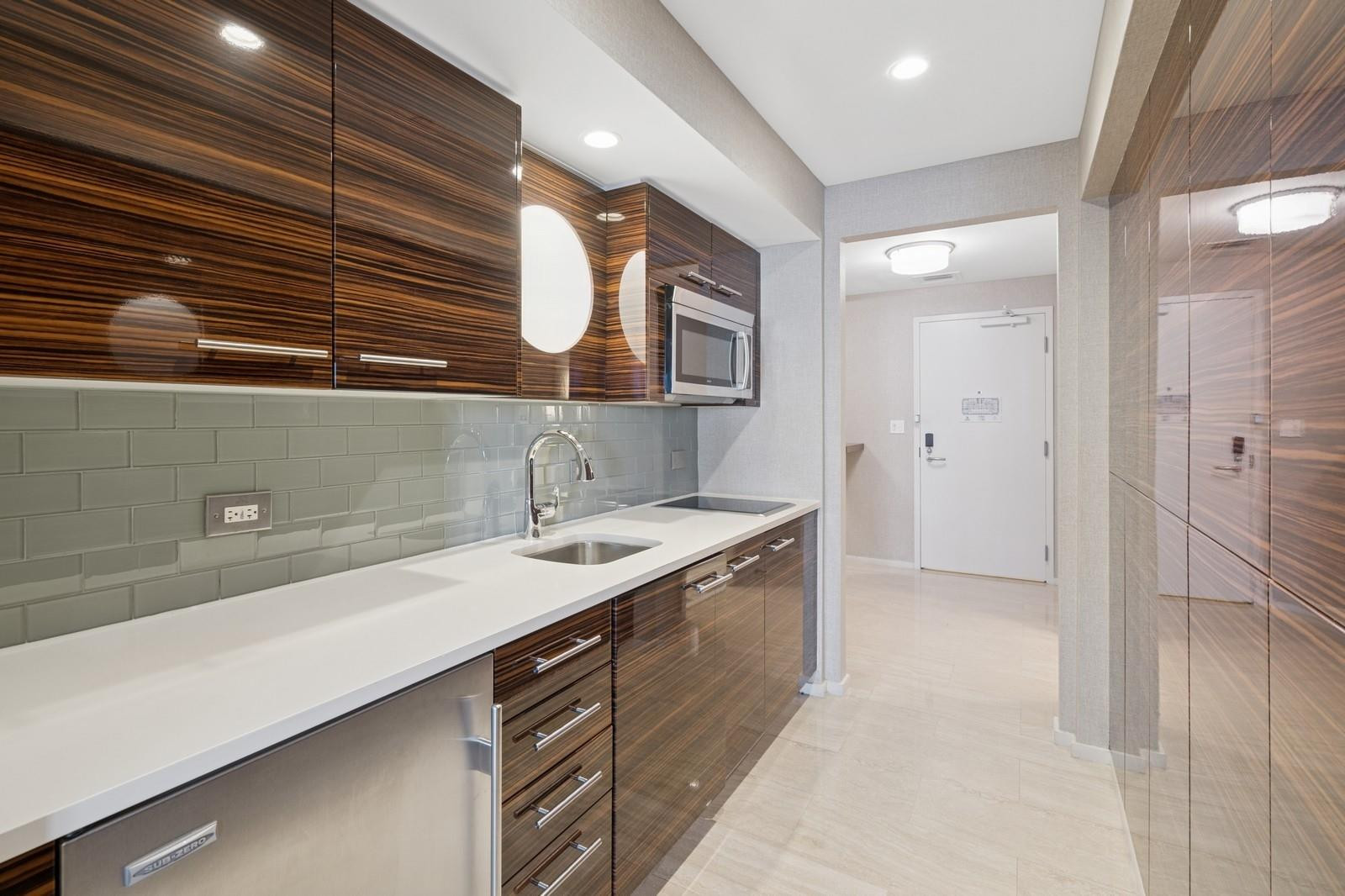 551 N Fort Lauderdale Bch #H906 Fort Lauderdale, FL 33304