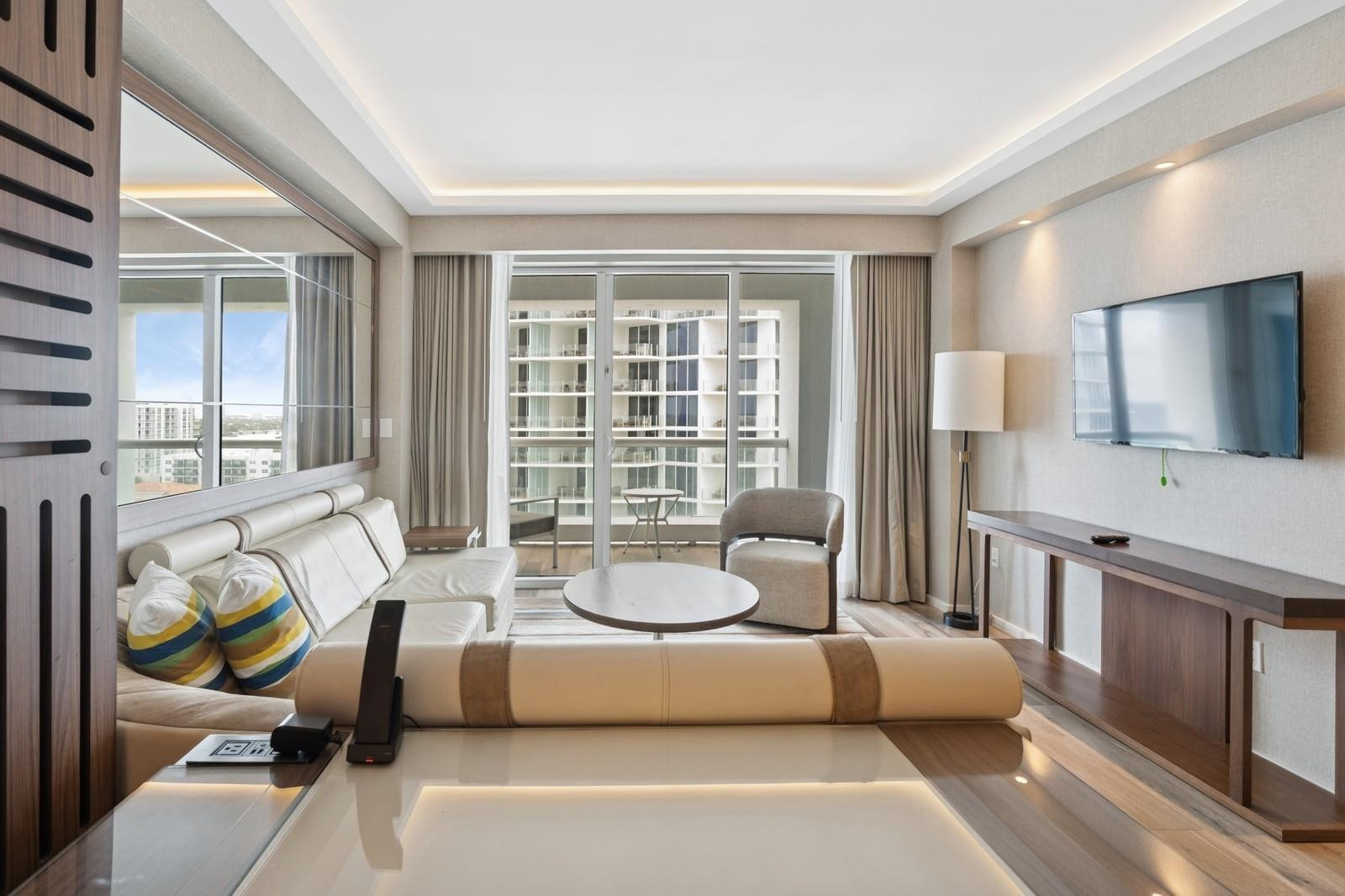 551 N Fort Lauderdale Bch #H906 Fort Lauderdale, FL 33304