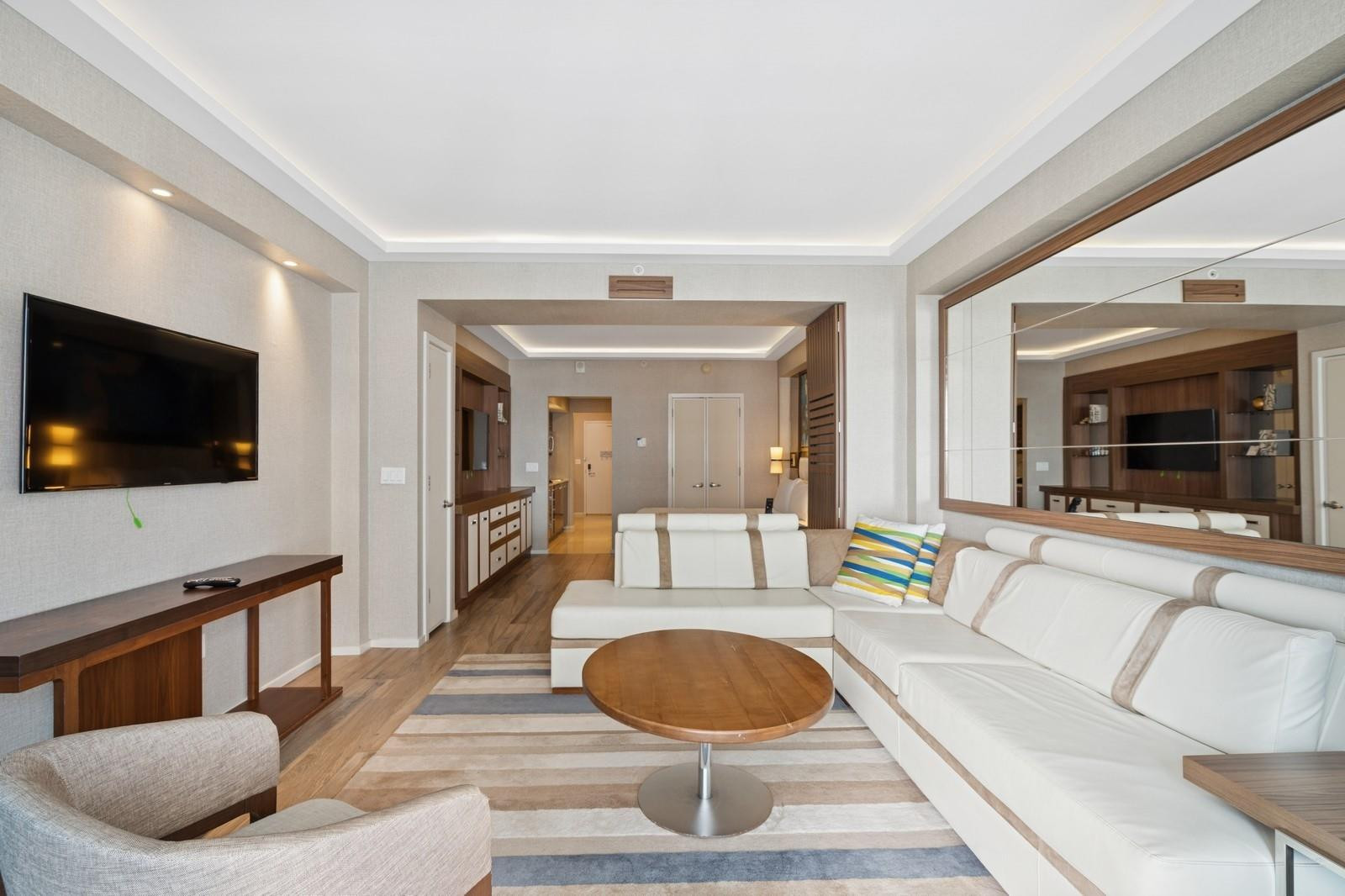 551 N Fort Lauderdale Bch #H906 Fort Lauderdale, FL 33304