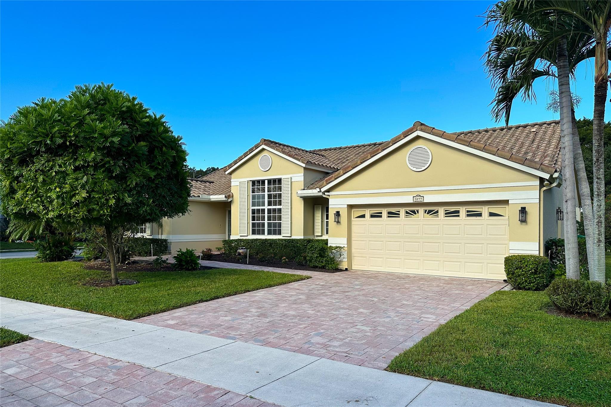 3099 Perriwinkle Cir