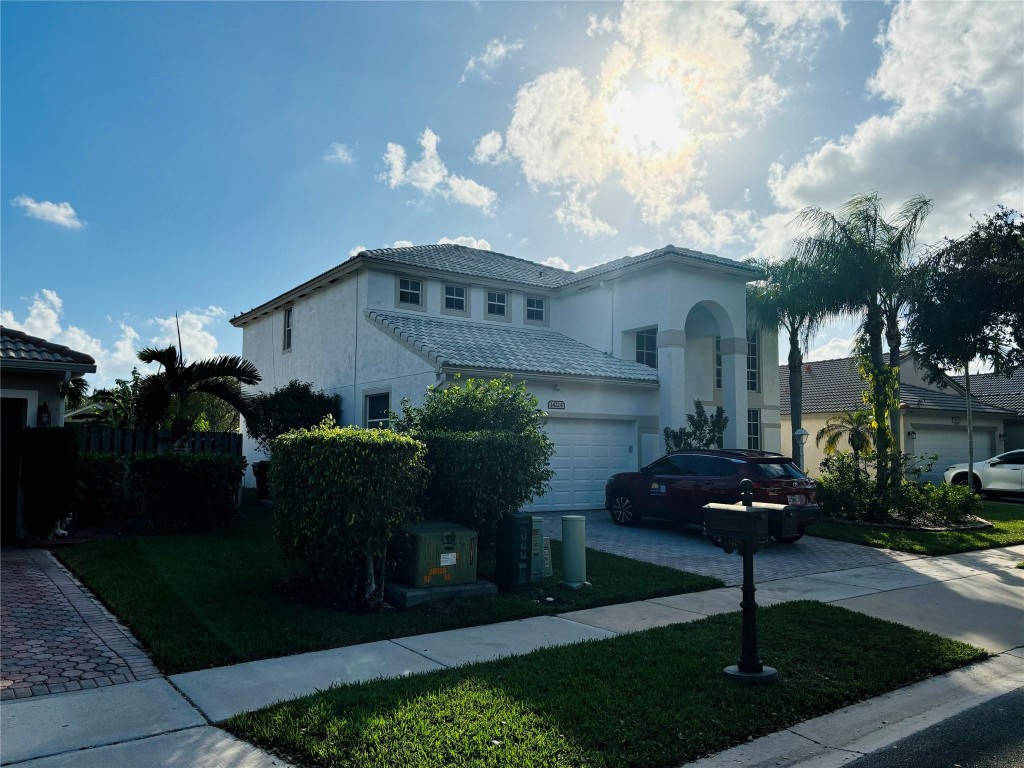 14224 NW 18th Ct Pembroke Pines, FL 33028
