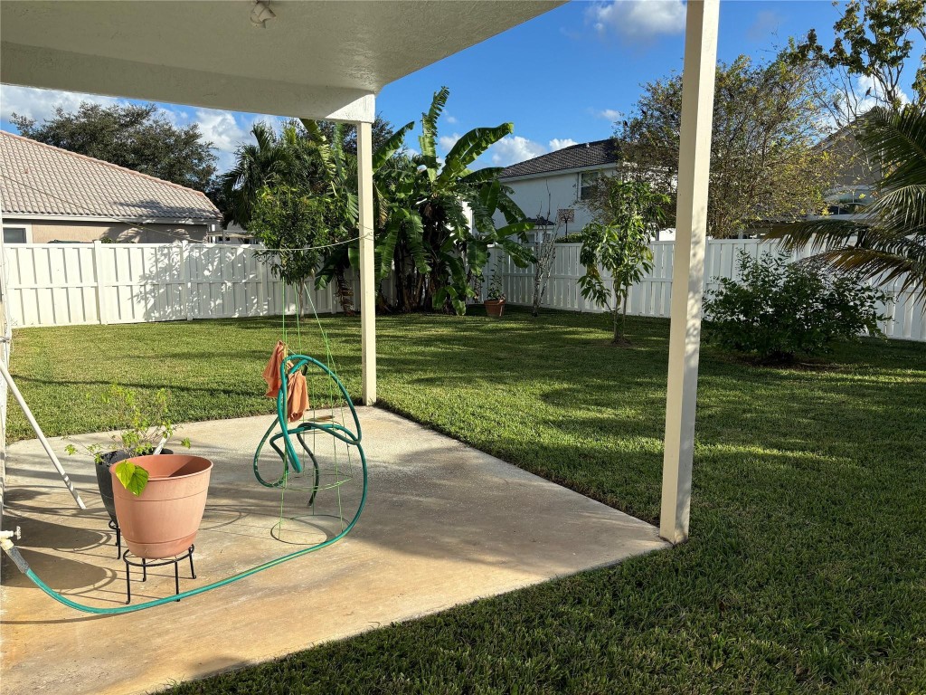 14224 NW 18th Ct Pembroke Pines, FL 33028