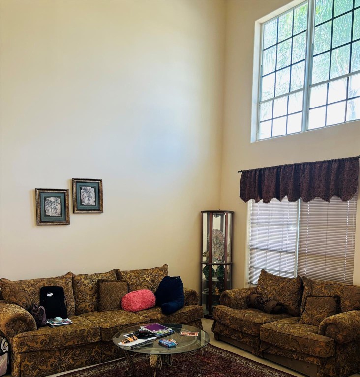 14224 NW 18th Ct Pembroke Pines, FL 33028