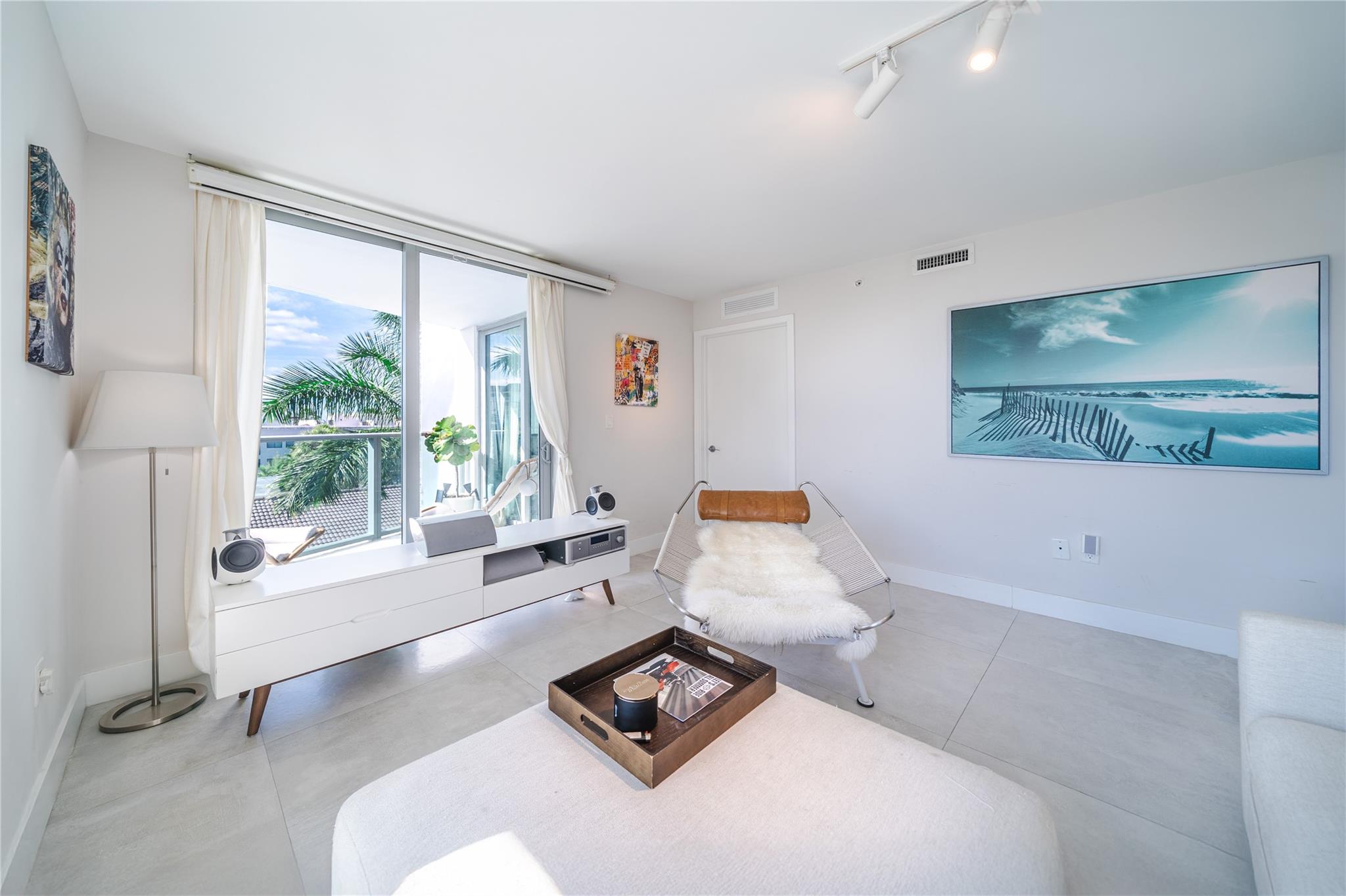 1133 102nd St #504 Bay Harbor Islands, FL 33154