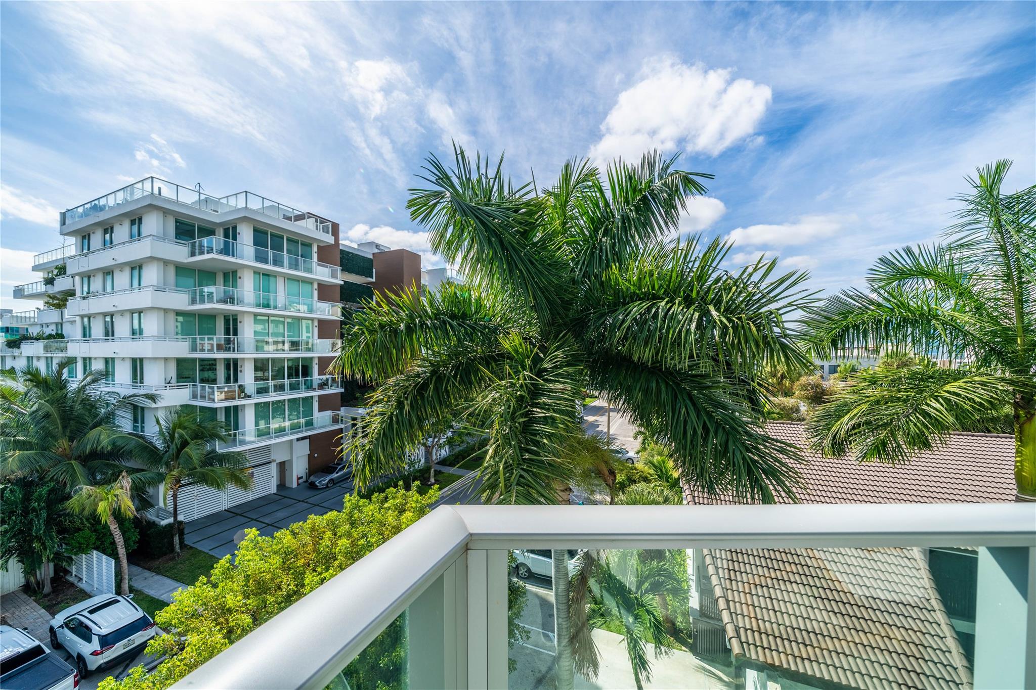 1133 102nd St #504 Bay Harbor Islands, FL 33154