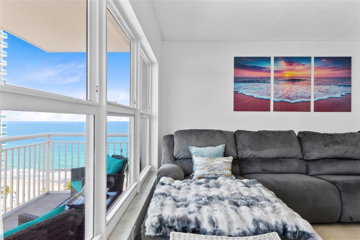 3850 Galt Ocean #1408