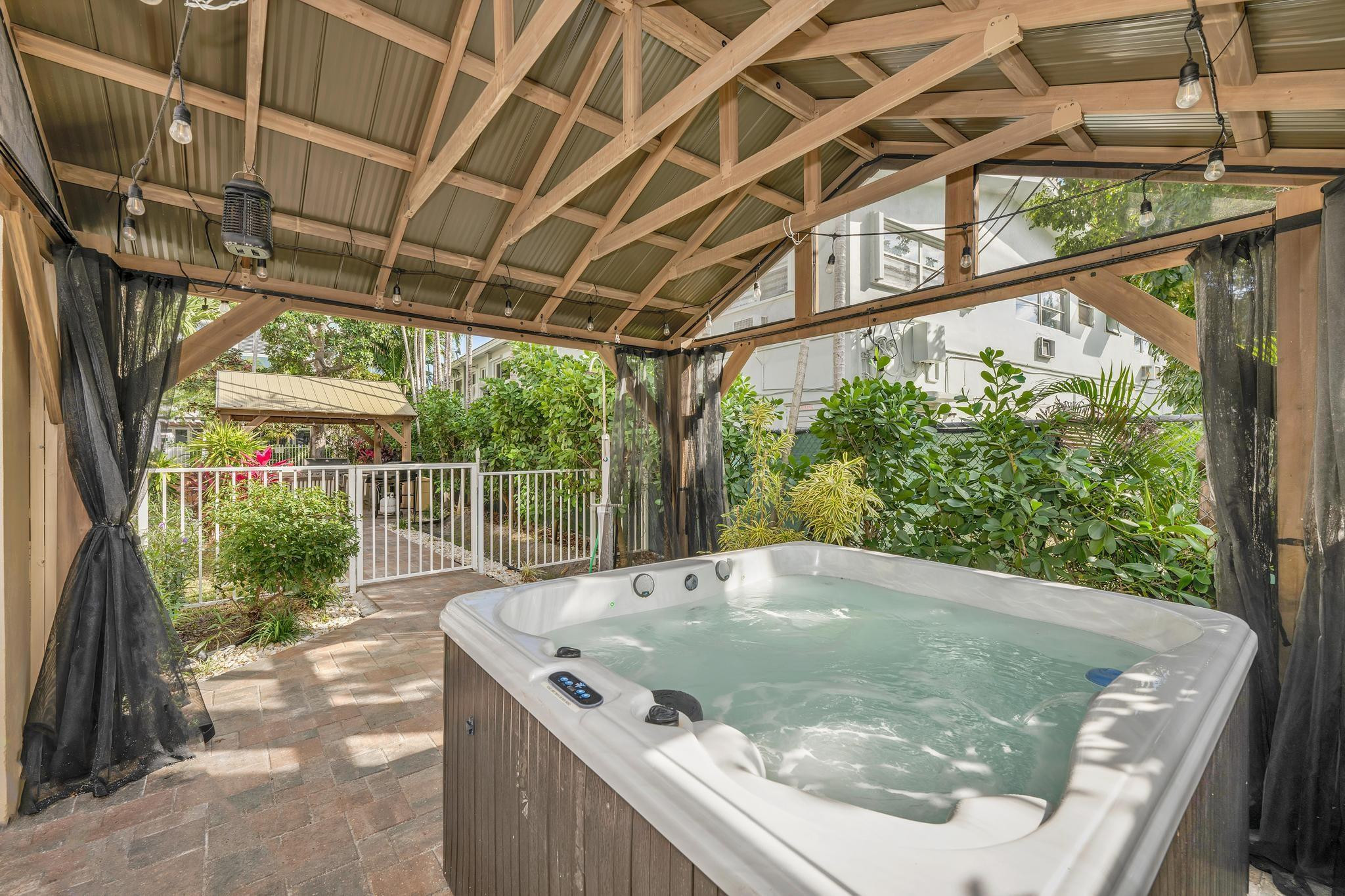 925 N Intracoastal #2 Fort Lauderdale, FL 33304