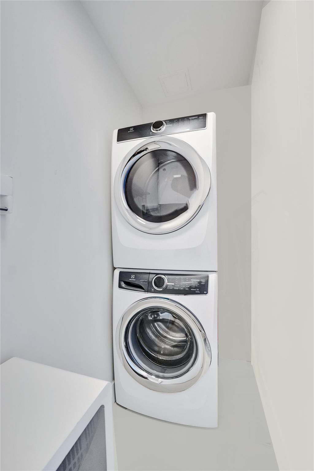 920 Intracoastal #503 Fort Lauderdale, FL 33304