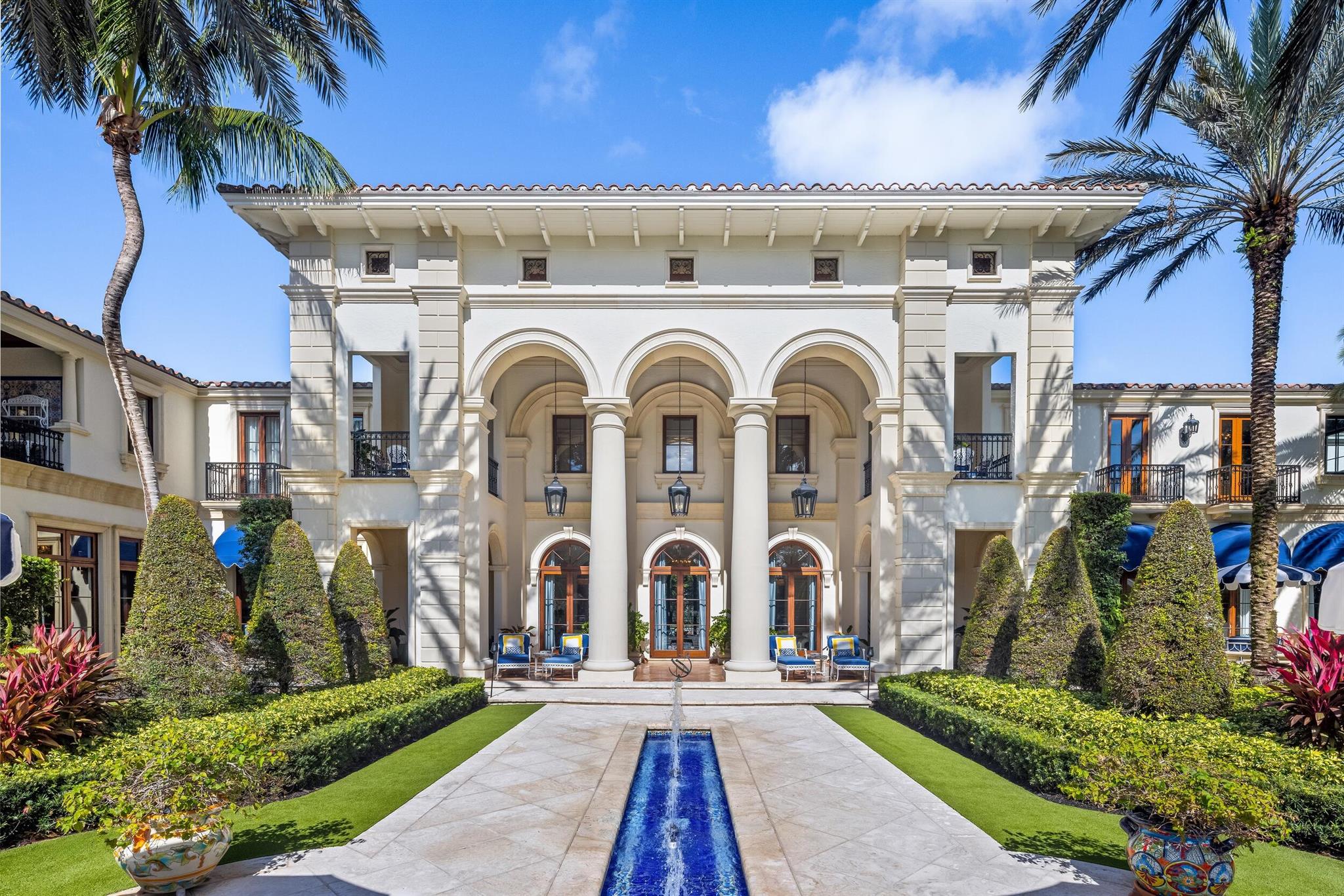 136 Bears Clb Dr Jupiter, FL 33477