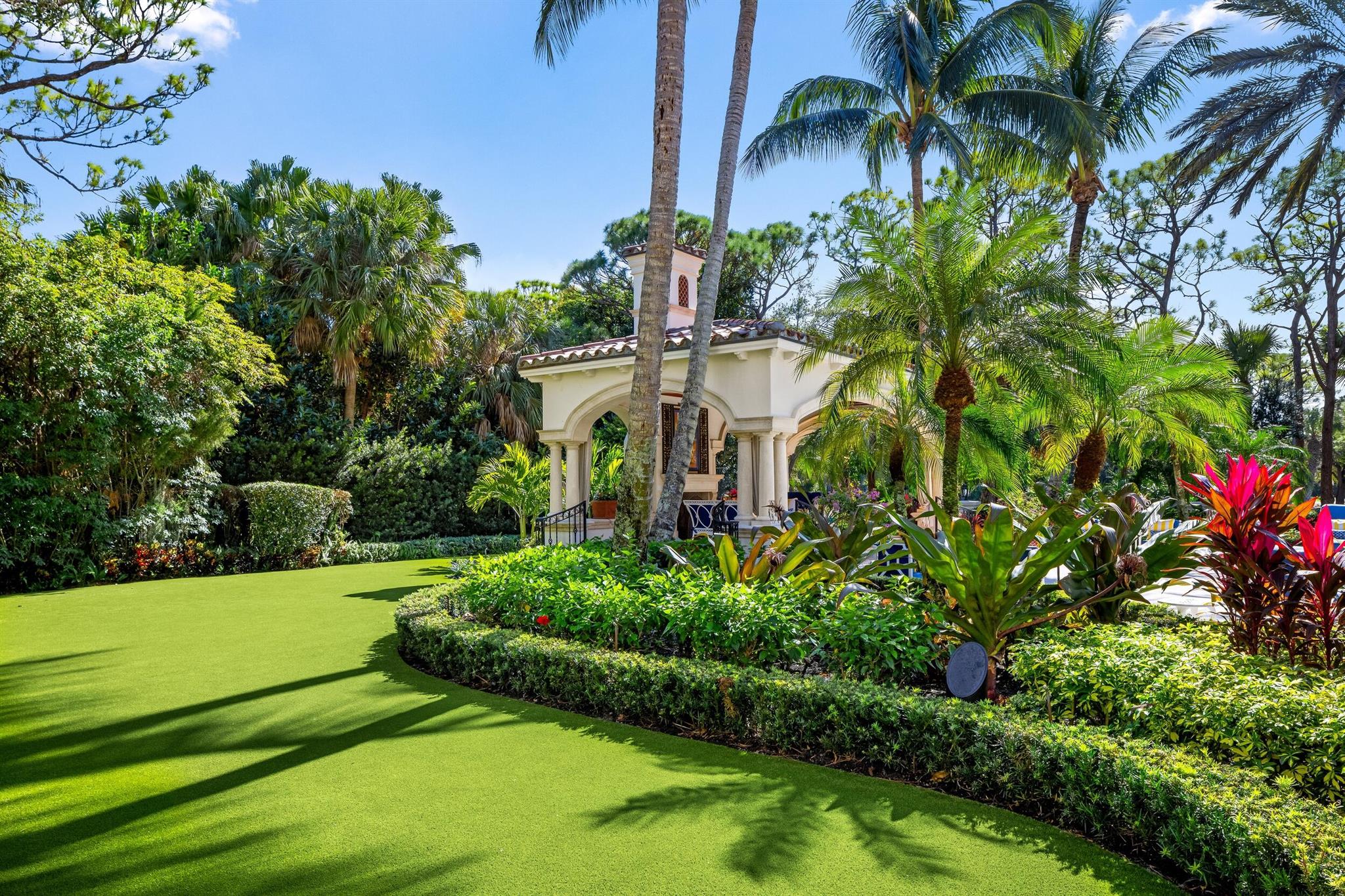 136 Bears Clb Dr Jupiter, FL 33477