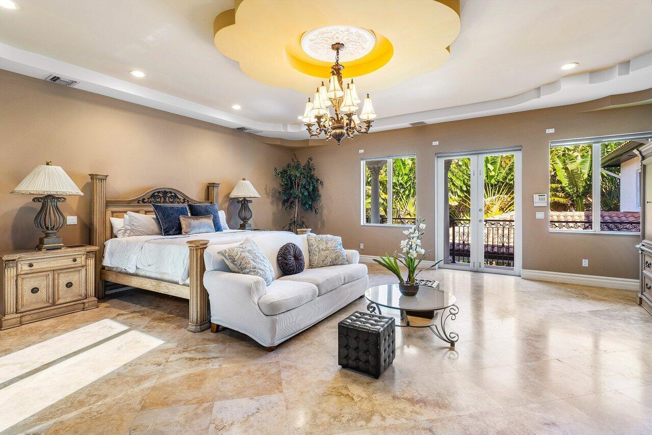 14 E Ocean Ave Ocean Ridge, FL 33435