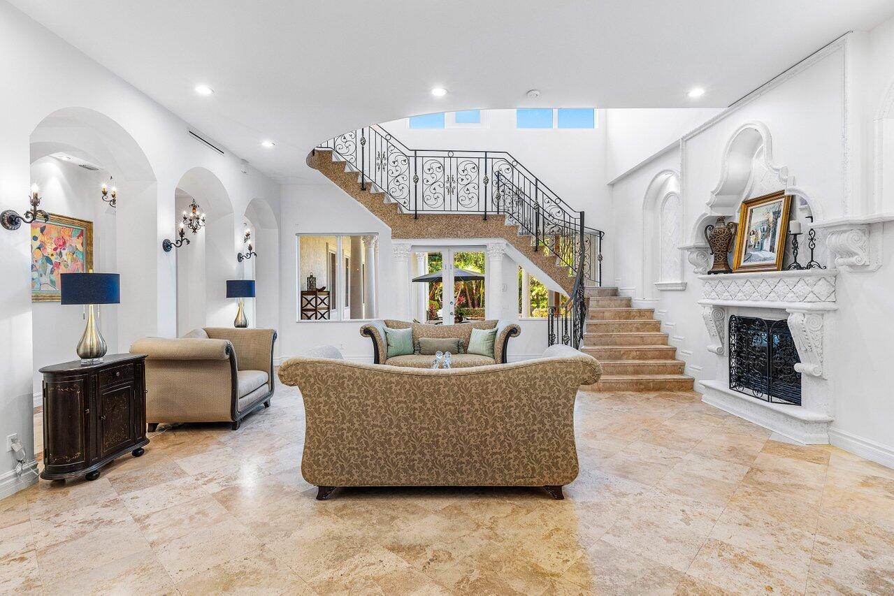 14 E Ocean Ave Ocean Ridge, FL 33435