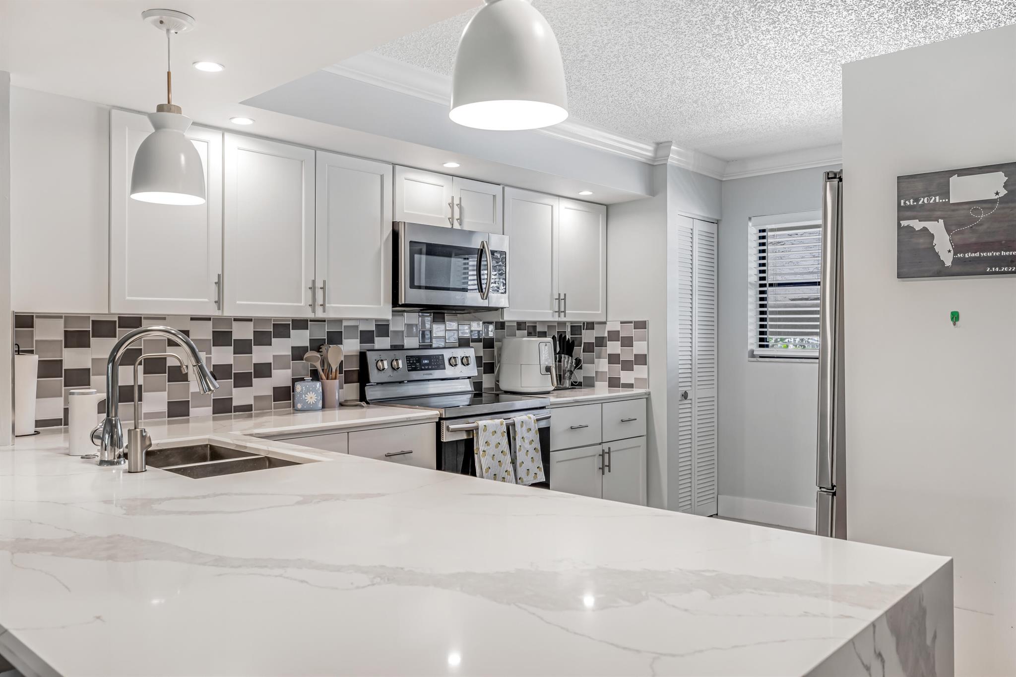 12926 Briarlake Dr #201