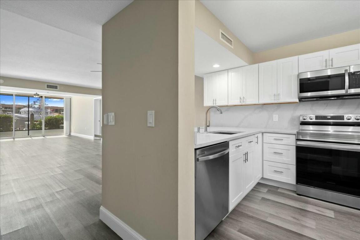 2601 Marina Isle #103 Jupiter, FL 33477