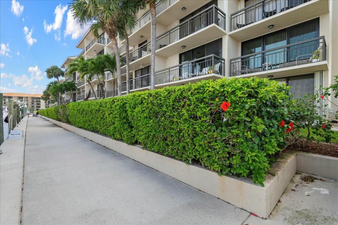 2601 Marina Isle #103 Jupiter, FL 33477