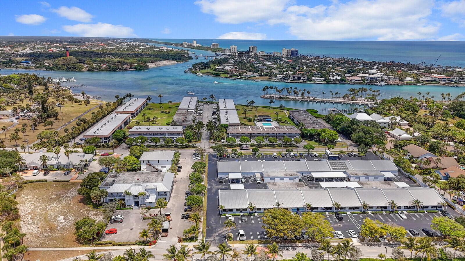 755 Saturn St #C203 Jupiter, FL 33477