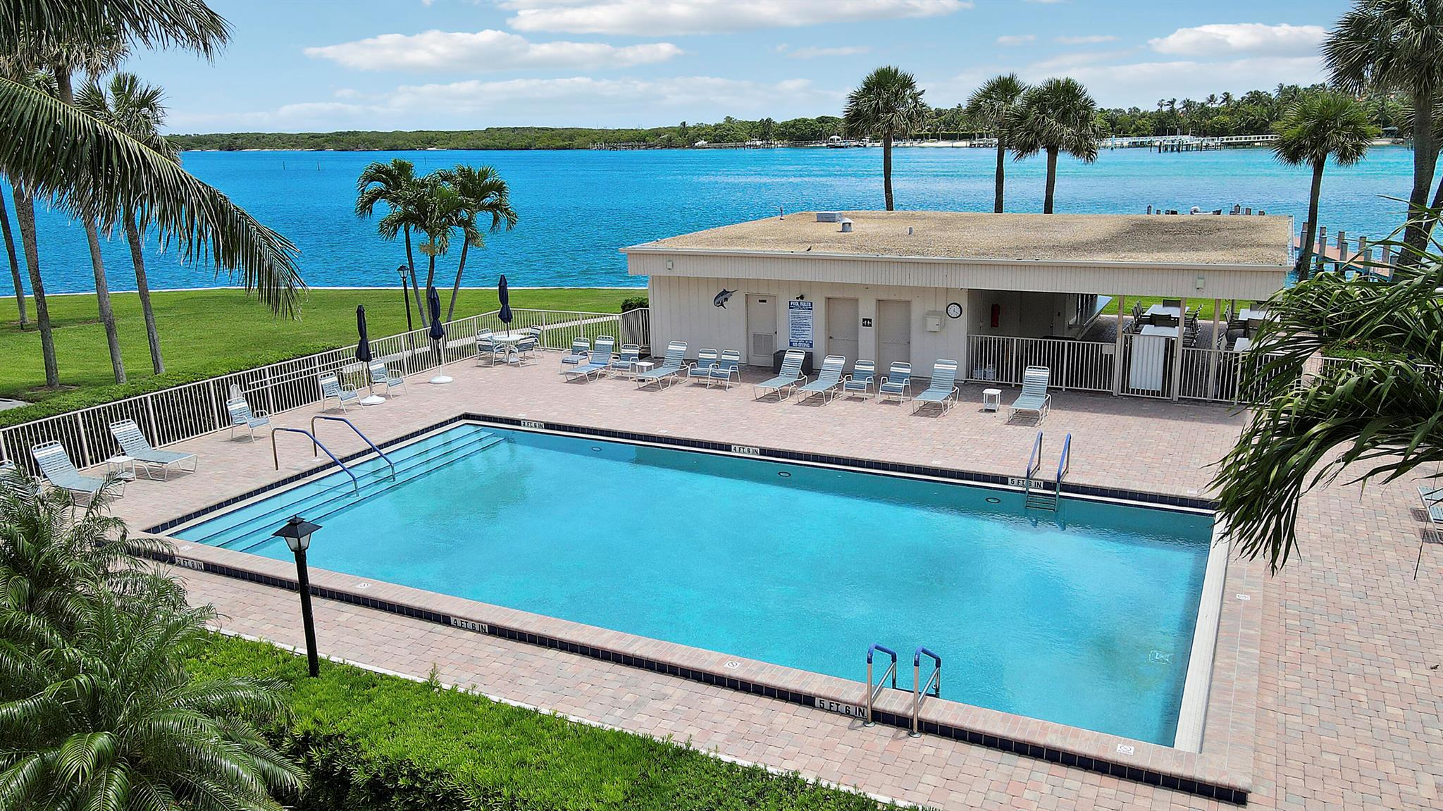 300 Intracoastal Pl #204 Jupiter, FL 33469