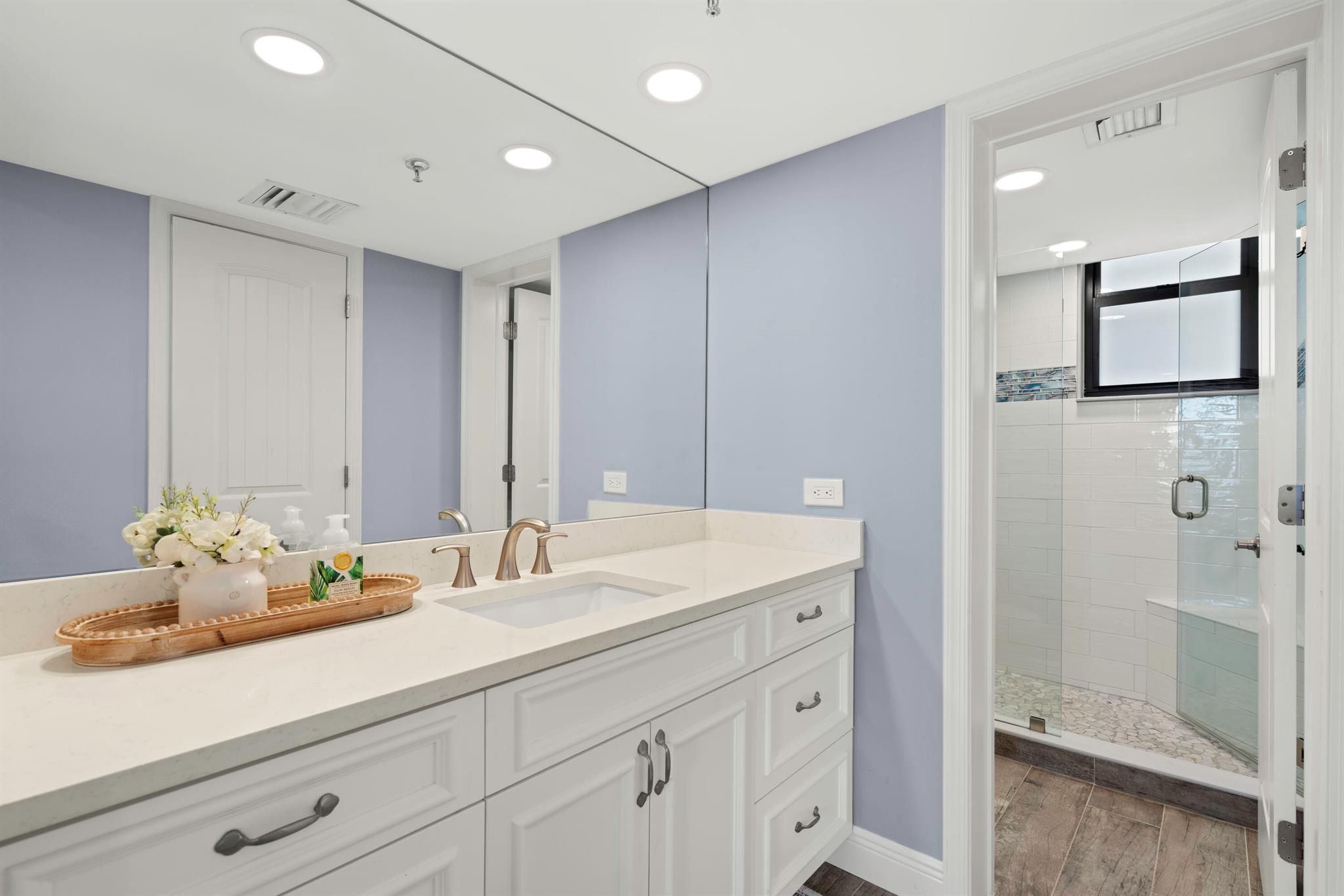 1748 Jupiter Cv Dr #221 Jupiter, FL 33469