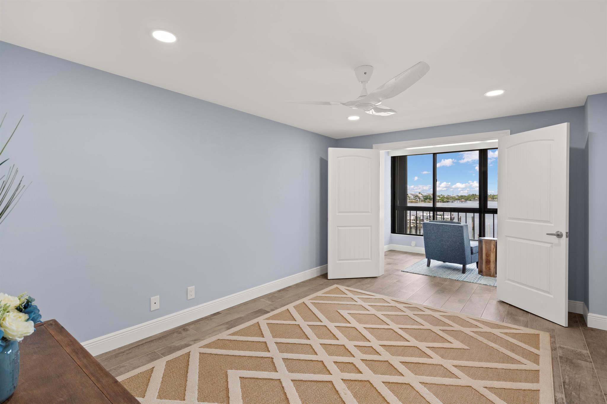 1748 Jupiter Cv Dr #221 Jupiter, FL 33469