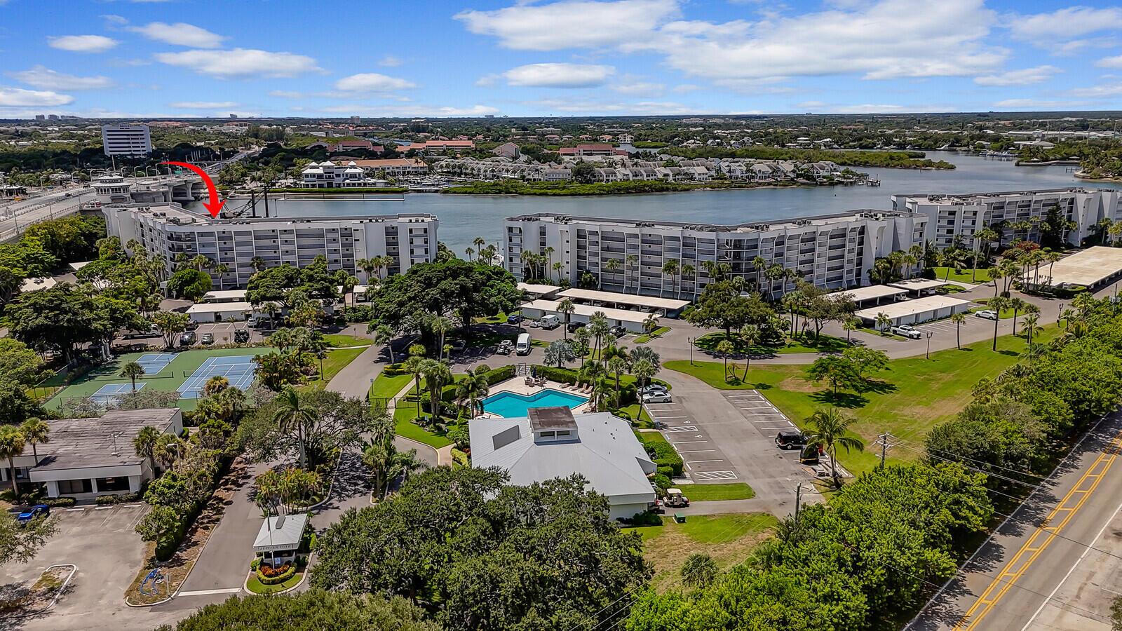 1748 Jupiter Cv Dr #221 Jupiter, FL 33469