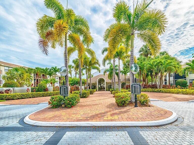 718 Executive Ctr Dr #34
