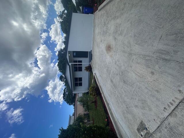 430 Barnett St