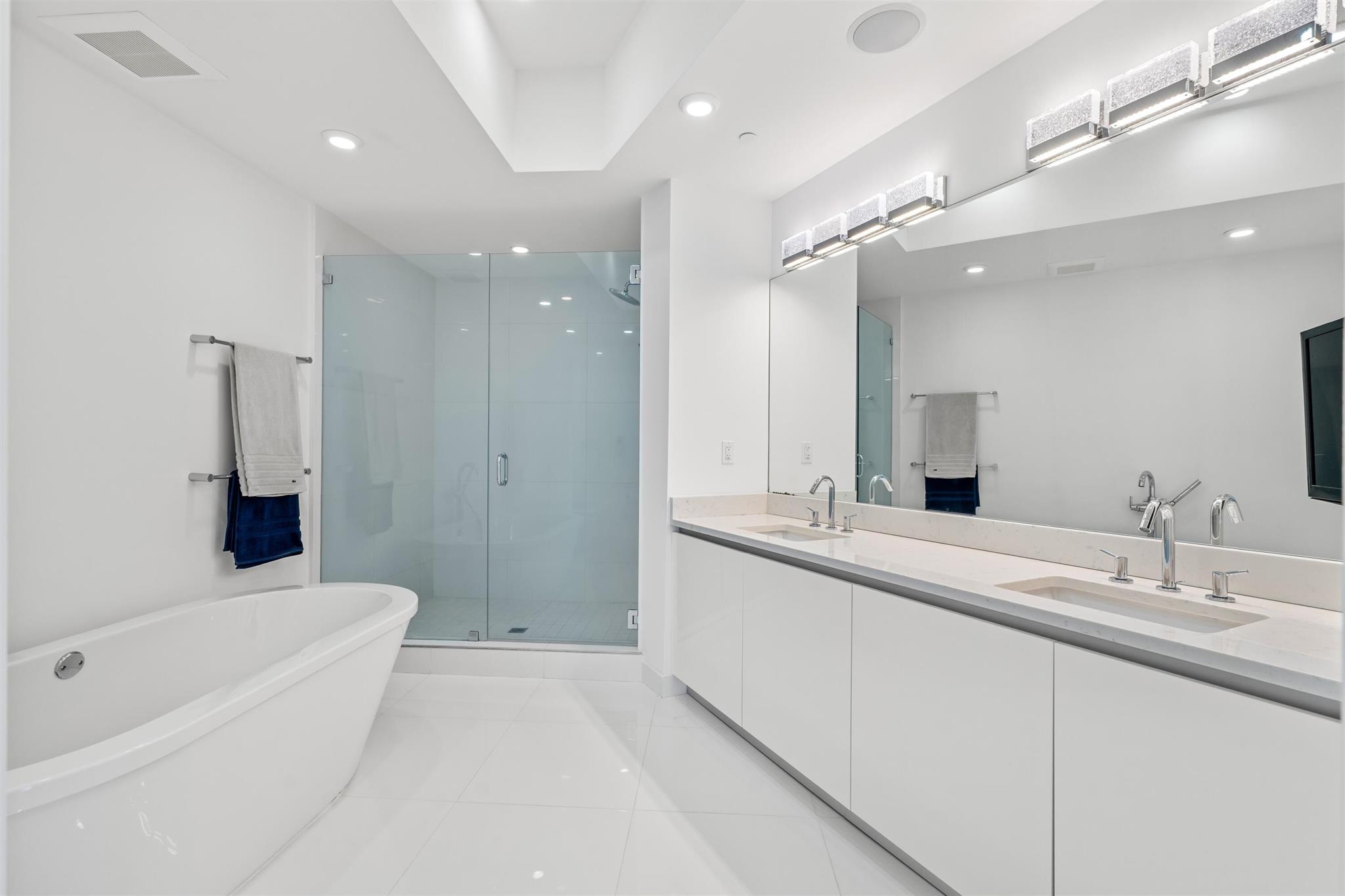 1200 Hillsboro Mile #1305 Hillsboro Beach, FL 33062