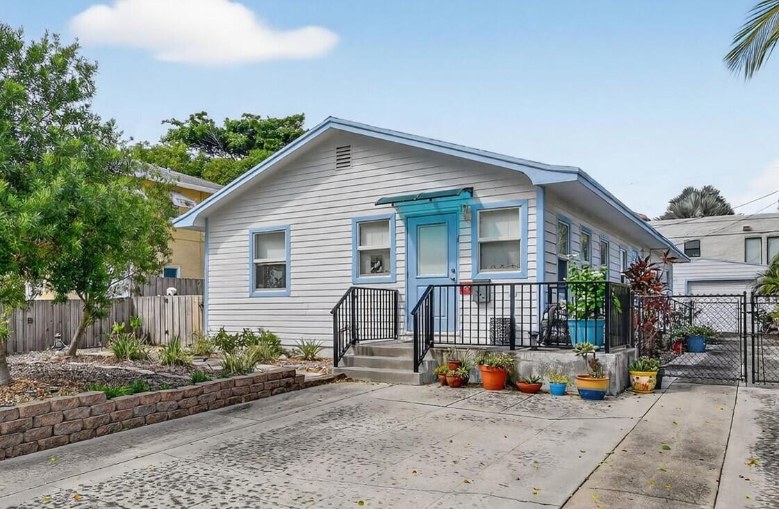 519 Kanuga Dr