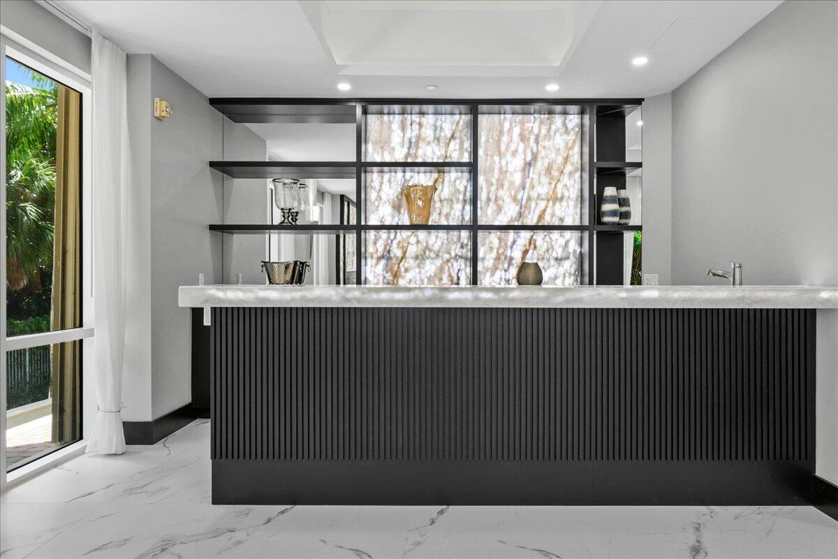 3920 N Ocean Dr #6a Singer Island, FL 33404